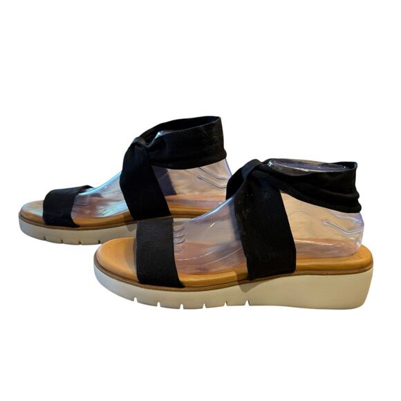 Corso Como Women’s 9.5 Black Slip On Sandals - Picture 1 of 8